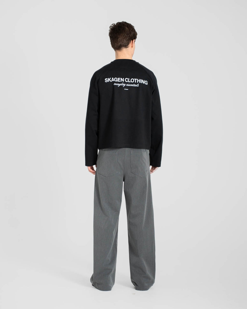 Everyday Essential Raglan Longsleeve Black